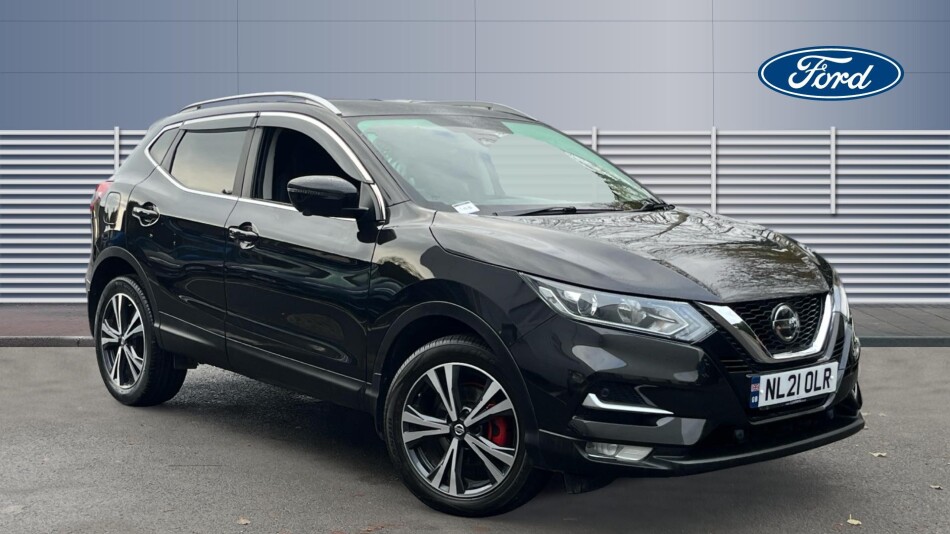 Nissan Qashqai 1.3 DiG-T N-Connecta 5dr [Glass Roof Pack] Petrol Hatchback